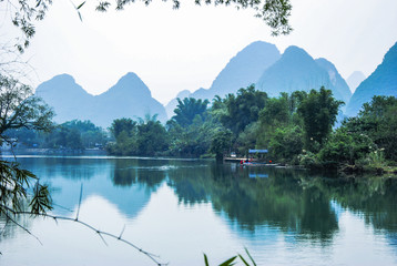 关于美术教学理论的书籍或杂志