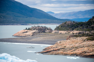关于美术教学理论的书籍或杂志
