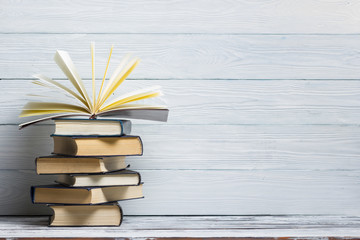 送你两本关于植物的书